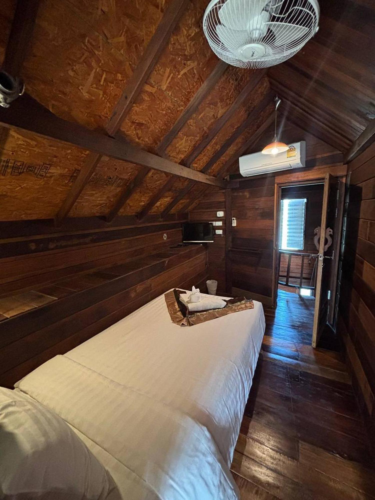 Boutique Village Hotel Ао Нанг Экстерьер фото